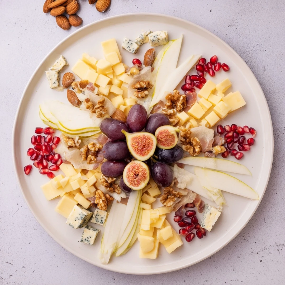 Éclat d’Étoiles Planche de Noël 2025: A stunning Éclat d’Étoiles Planche de Noël 2025 features vibrant fruit, artisanal cheeses, and meats.